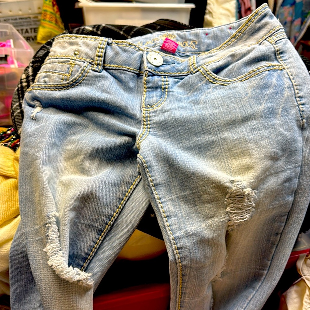 Almost famous size 7 jeans
